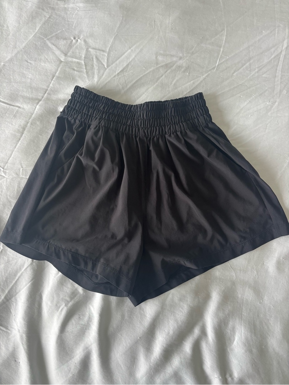 Vuori Black Villa Shorts
